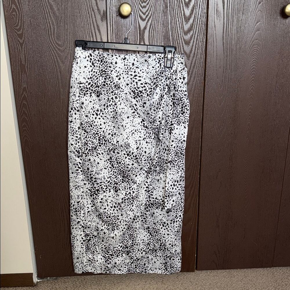 Nine West Monochrome Patterned Maxi Skirt - size M
